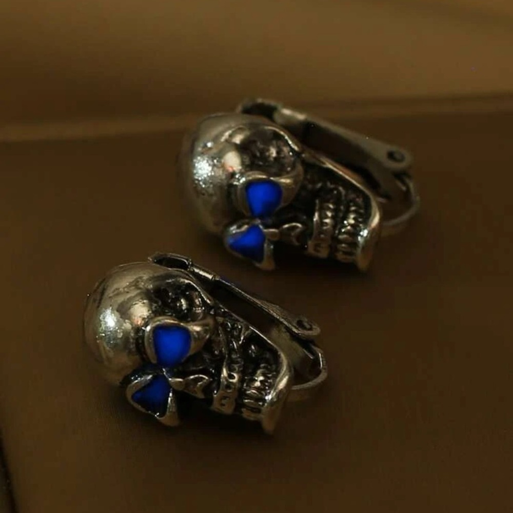 💀 Awesome Piece-less Rustic Style Skeleton Skull Glow In The Dark Earrings 💀